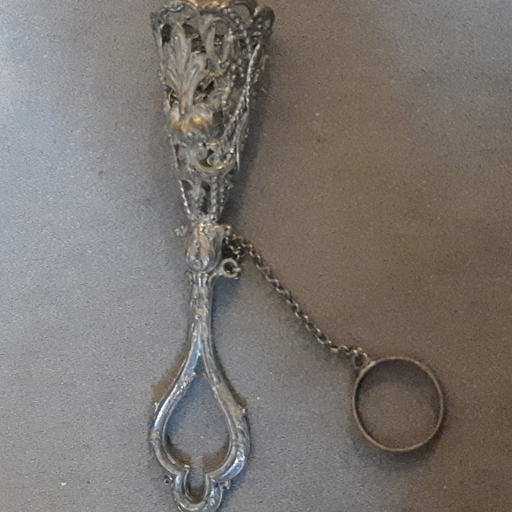 Antique 1844 silver plated England Posey